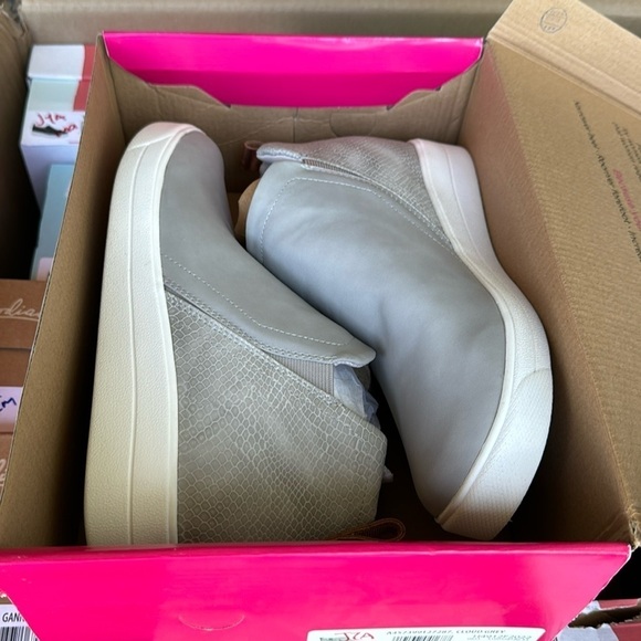 Ryka Vera Wedge Boot - Picture 2 of 7